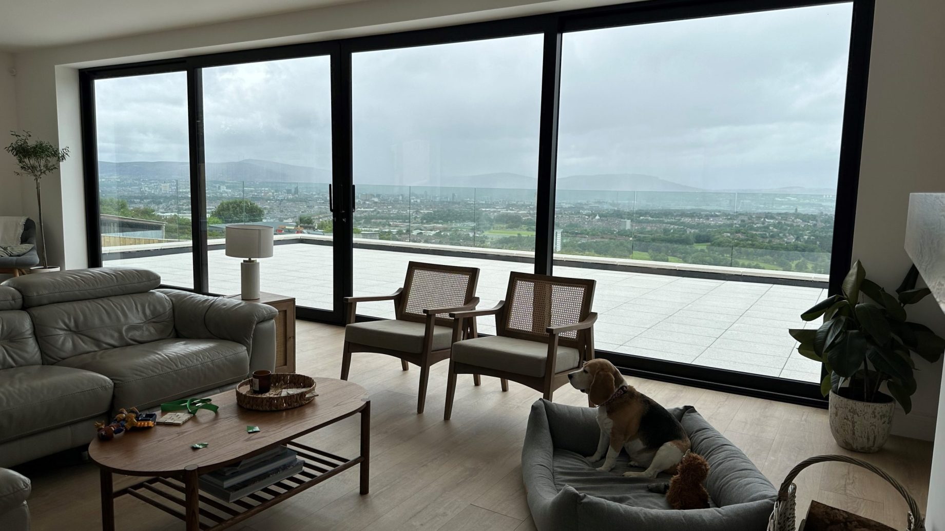 Aluminium-Sliding-Doors-AluFoldDirect-scaled-1841x1036 Aluminium-Sliding-Doors-AluFoldDirect-scaled-1841x1036